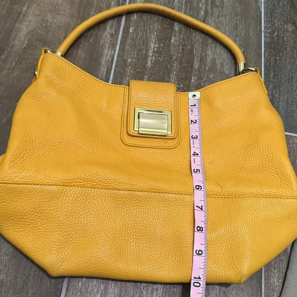 TALBOTS Soft Pebbled Leather Mustard Yellow Hobo Shoulder Bag Hook Loop Closure - Picture 12 of 14